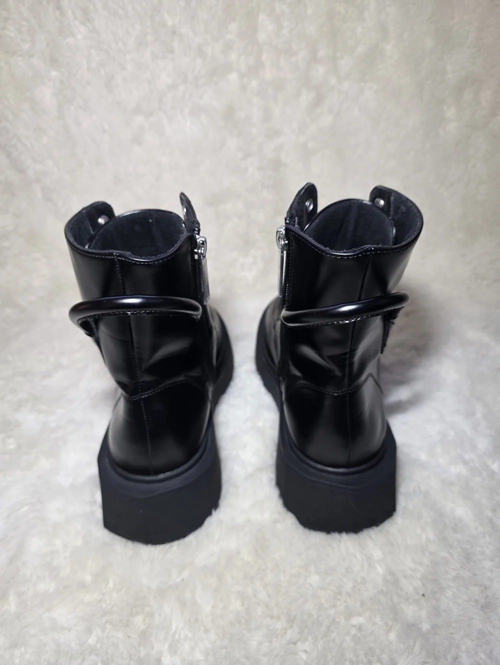 Peacebird Black Platform Combat Boots | Lilac Laces | Size 6-6.5 Like New! - Picture 3 of 11